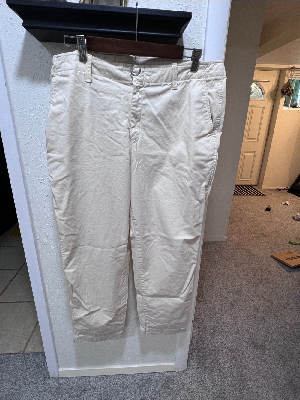 GAP Women's Cream Cropped Chino Pants